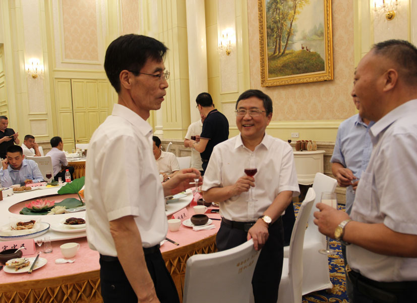 杨安民从业卅五周年系列报道--“璀璨卅五年，荣耀共分享”纪念晚宴